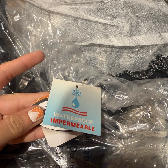 Propet Women's Black Quilted Winter Boots - Picture 3 of 3